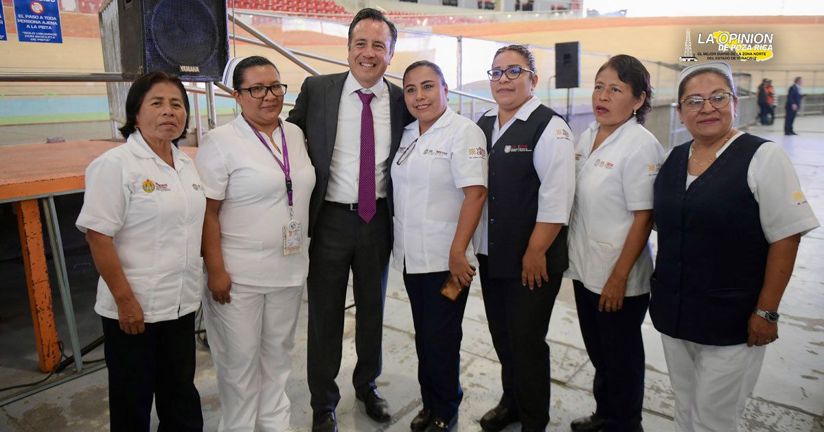 Reconoce Veracruz trayectoria, mérito y profesionalismo de las y los enfermeros