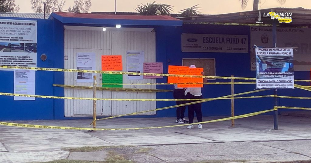 Supervisor escolar intenta robar recurso federal a primaria de Boca del Río
