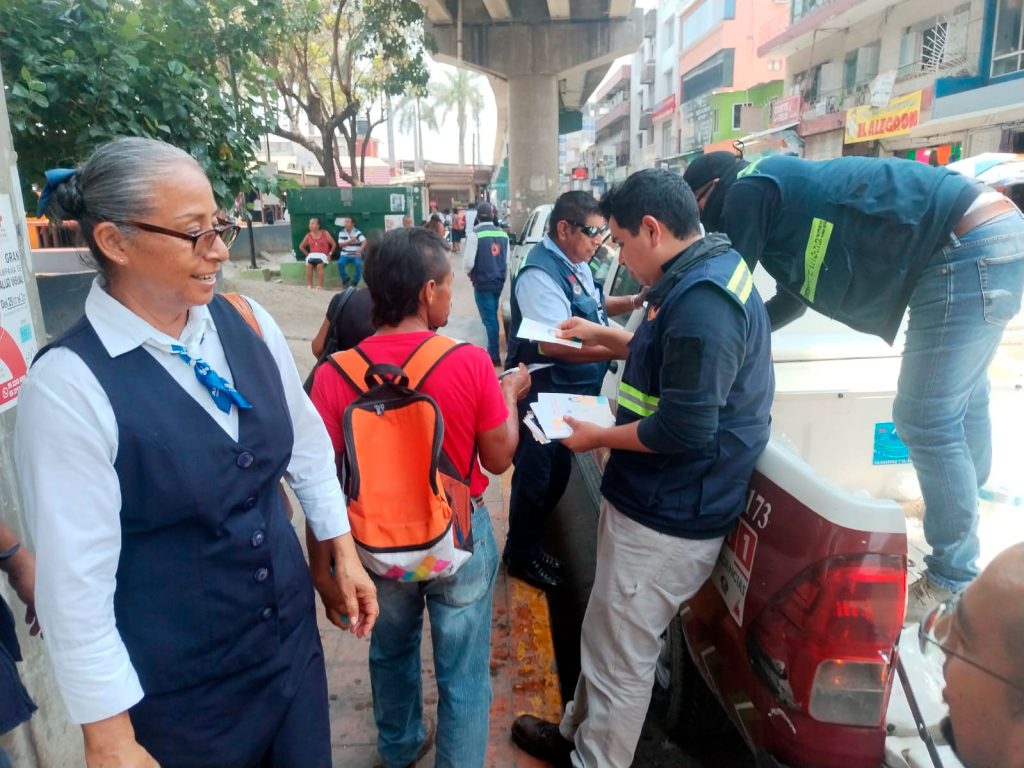 Instalan puntos de hidratación en el primer cuadro de la ciudad