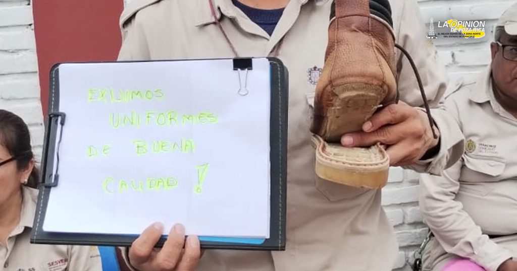 Trabajadores de vectores, de brazos caídos