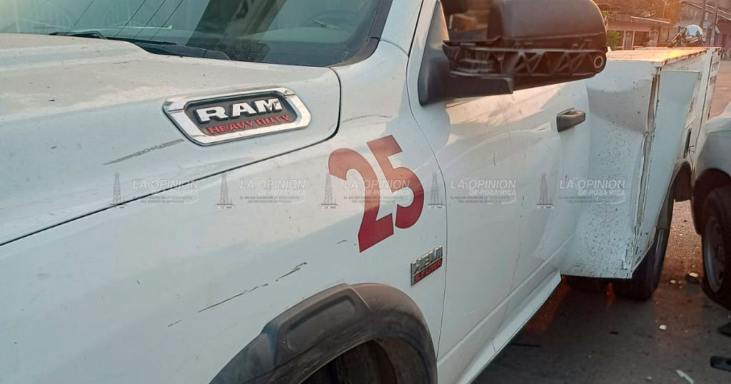 Ebrio secretario particular del alcalde de Coatzintla provoca choque.