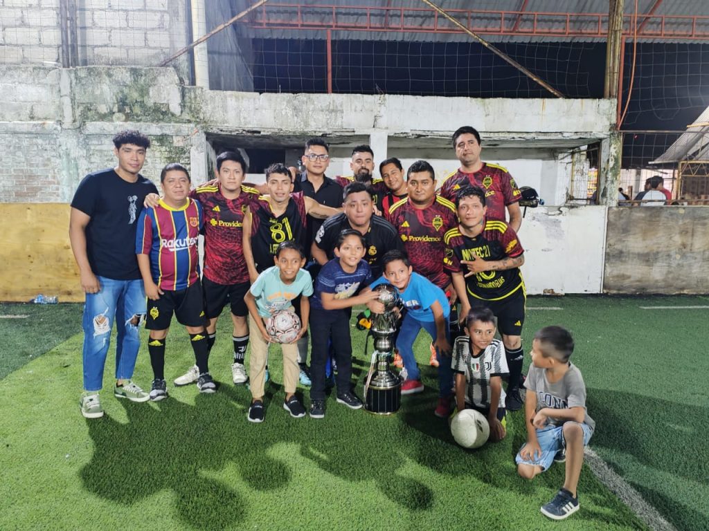 ¡Laredo FC se lleva la liga sabatina del Maracaná!