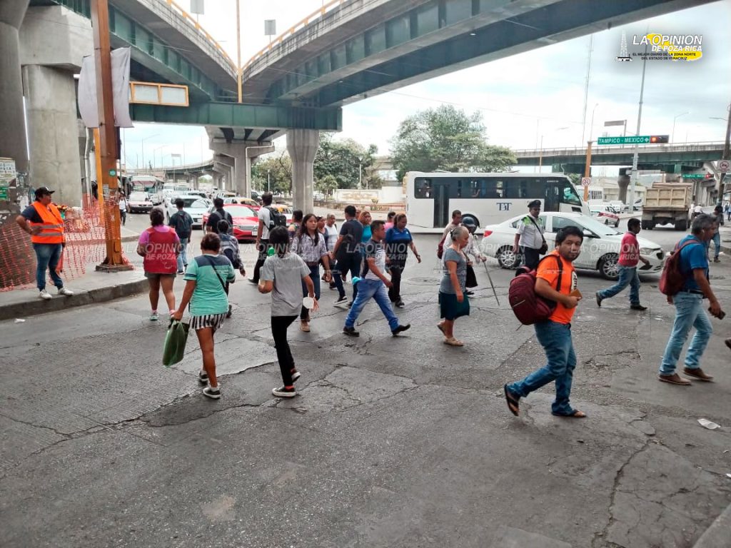 Cierran tramo del bulevar Lázaro Cárdenas por la obra de CAEV