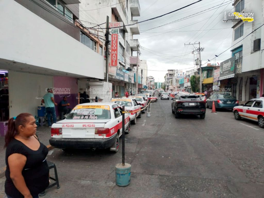 Cierran tramo del bulevar Lázaro Cárdenas por la obra de CAEV