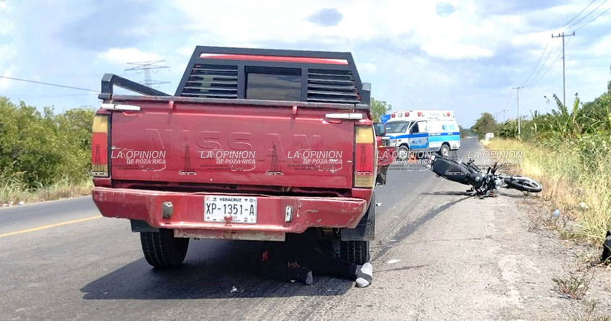 Camioneta atropella y mata a motociclista
