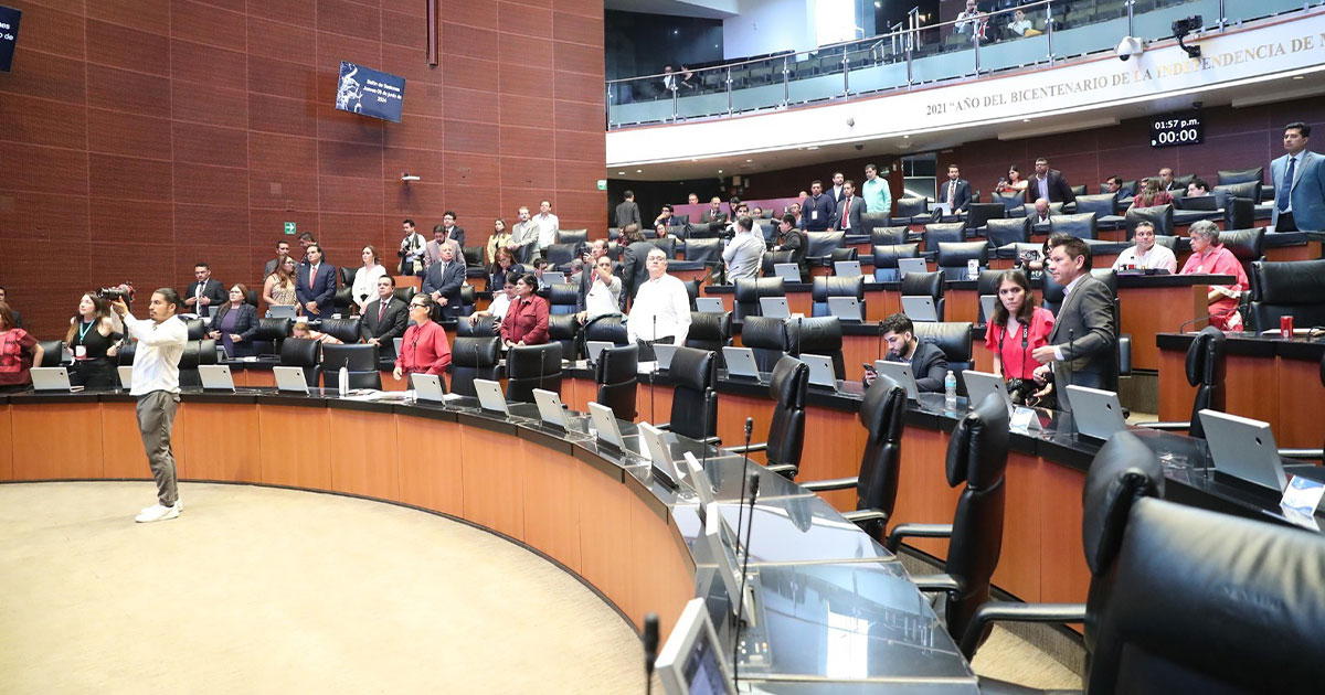 Seis diputados se reincorporan a sus tareas legislativas