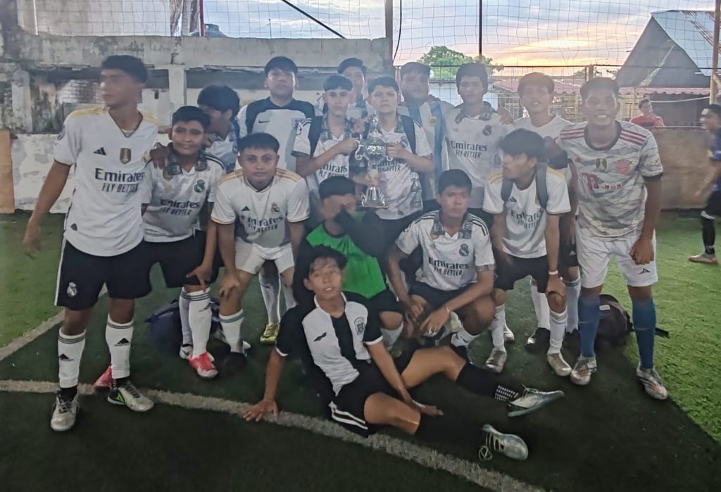 Amigos de Lalo levantan su primer título de temporada