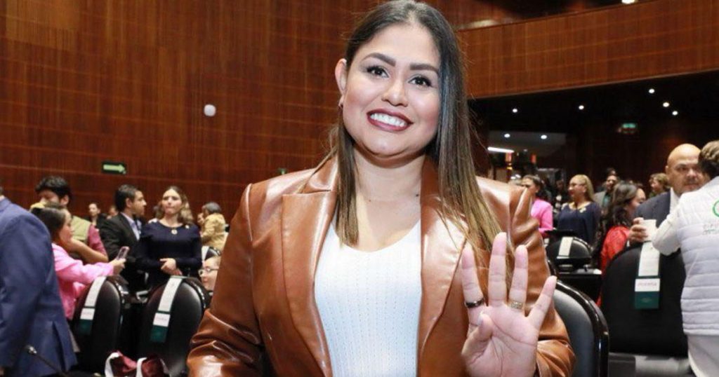 Claudia Tello dejará senaduría por la SEV
