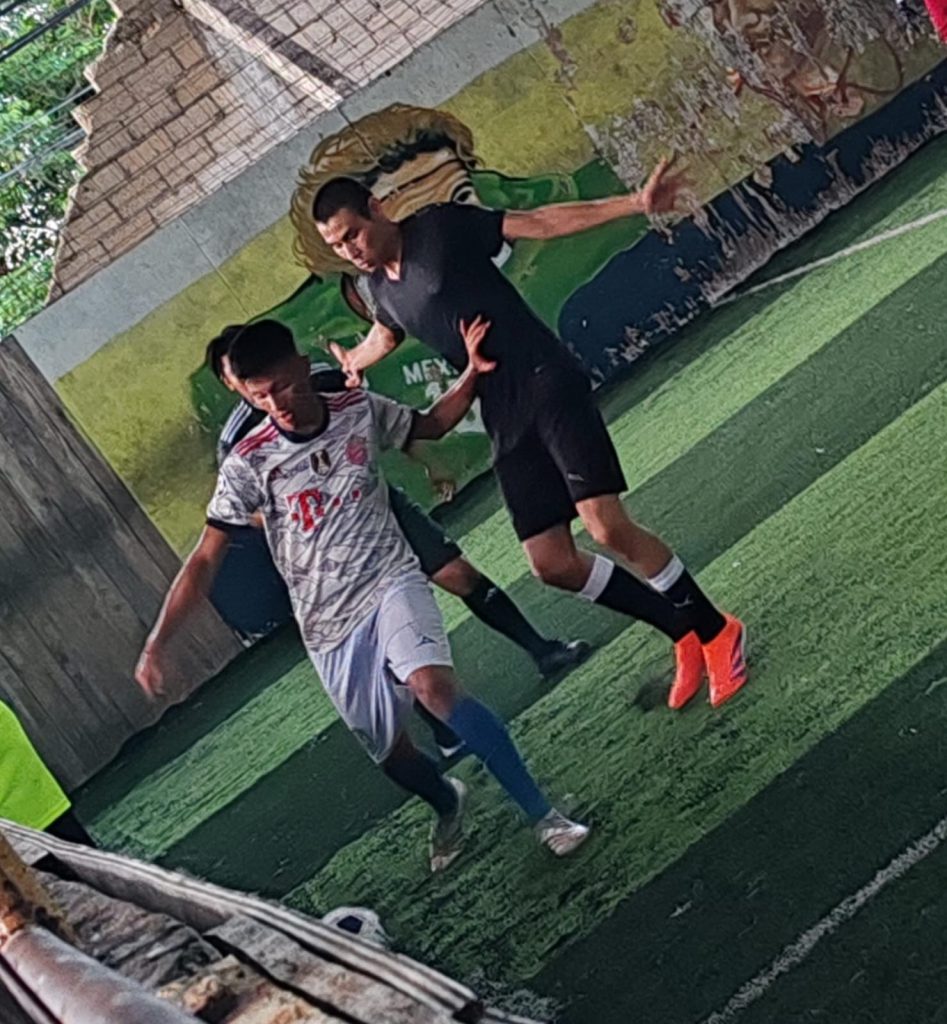 Amigos de Lalo levantan su primer título de temporada