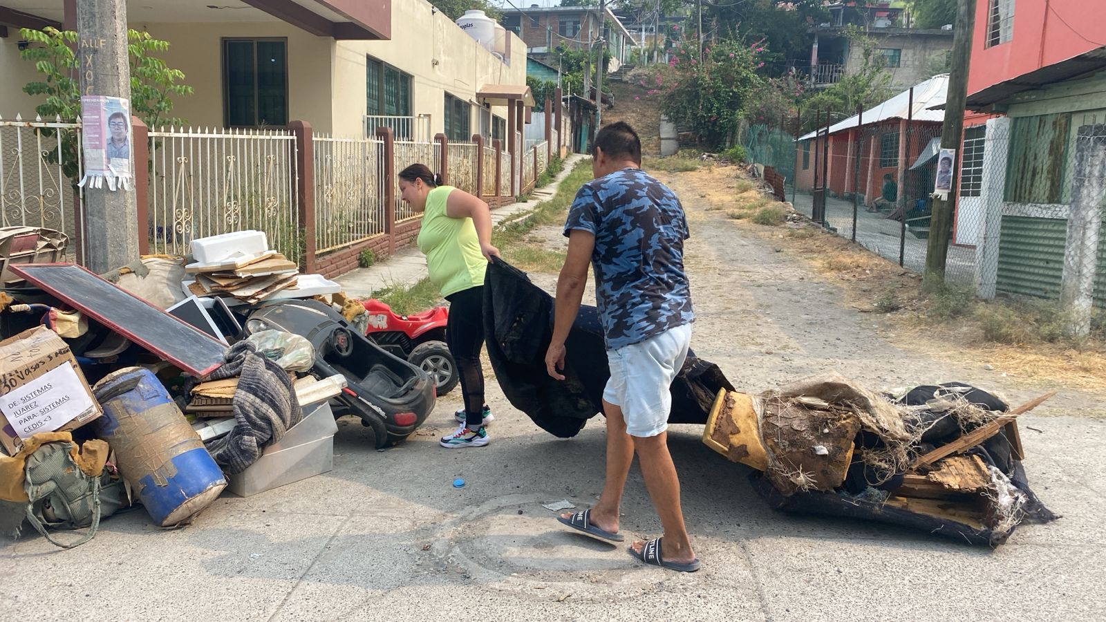 Descacharrizan la colonia Petromex contra el moso del dengue