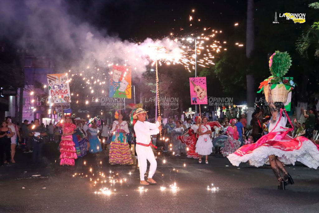 Alegría en el Carnaval Turístico