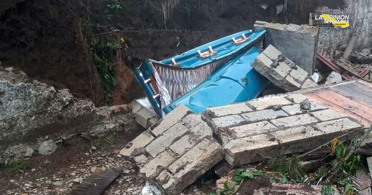 Colapsa barda en panteón de Totutla y expone ataud denuncian familiares