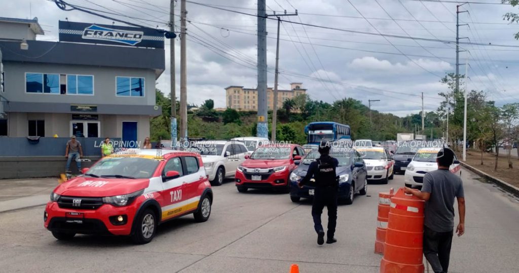 Taxista atropella a un abuelito