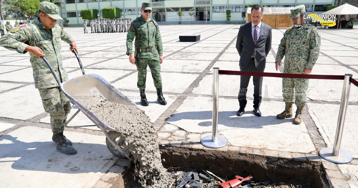 En Veracruz destruyen 730 armas de fuego decomisadas