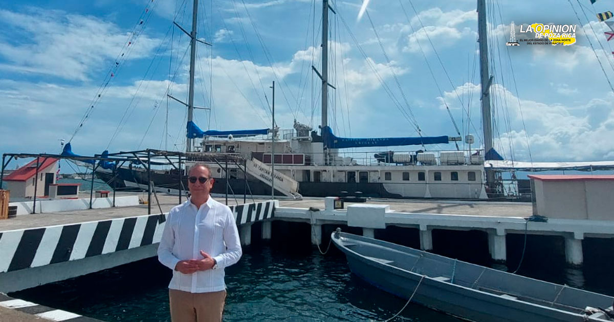 Velero uruguayo "Capitán Miranda" de visita en Veracruz