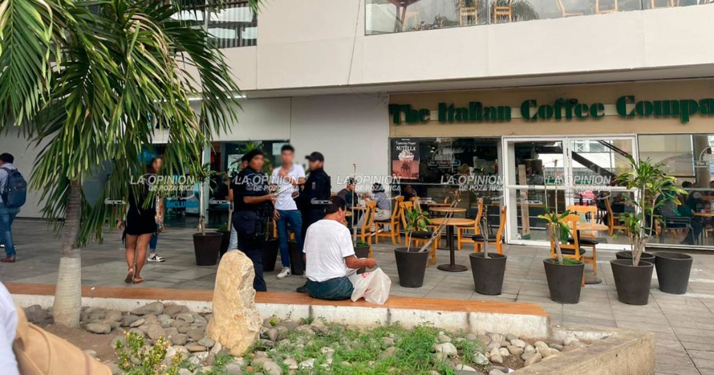Intervención policial en conflicto por renta de equipo de sonido en la colonia Obrera