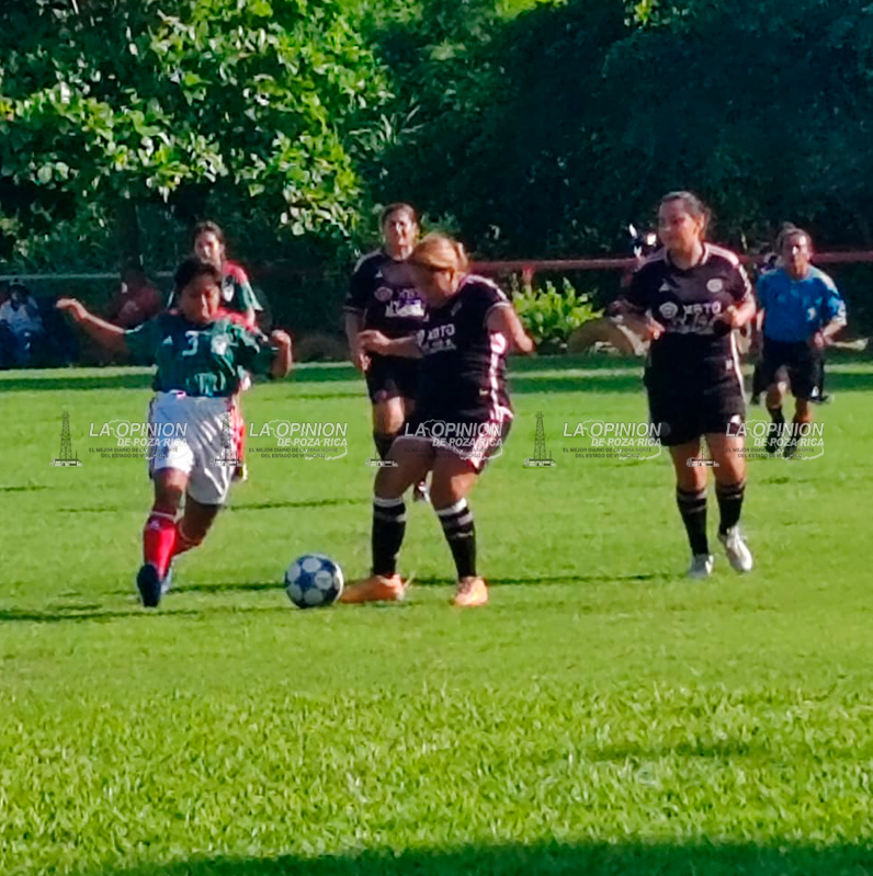 ¡Sacan una victoria afortunada!