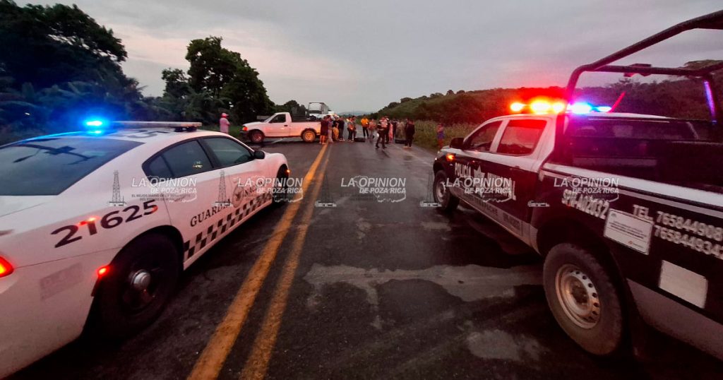 Bloquean Carretera Álamo-Tihuatlán