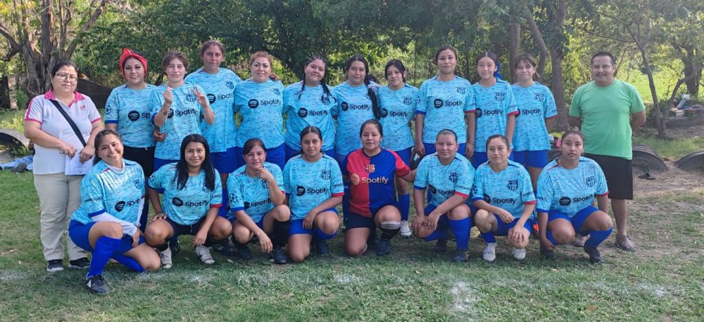 ¡Chicas Rebel supera ligeramente a las Galácticas!