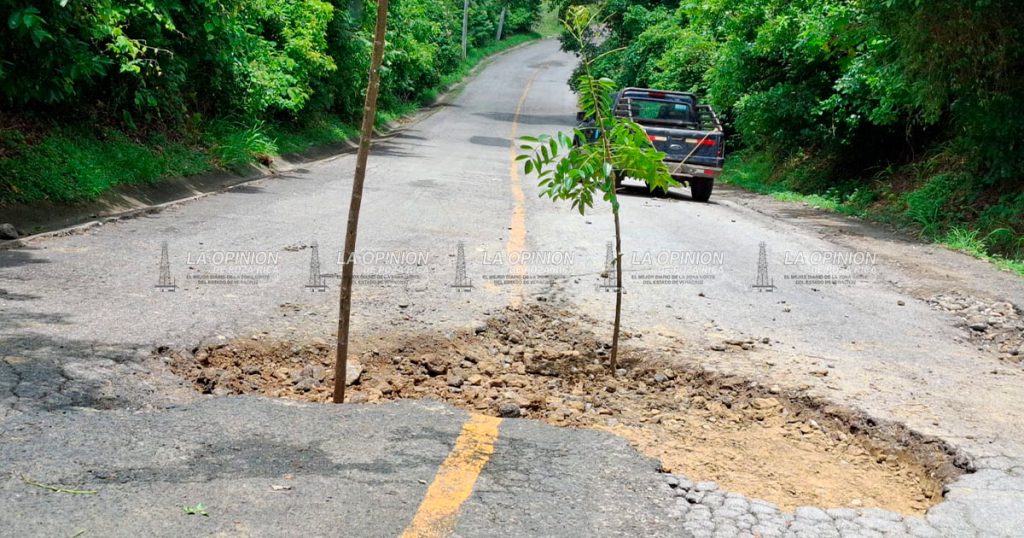 Lluvias dañan el camino al Cristo Redentor