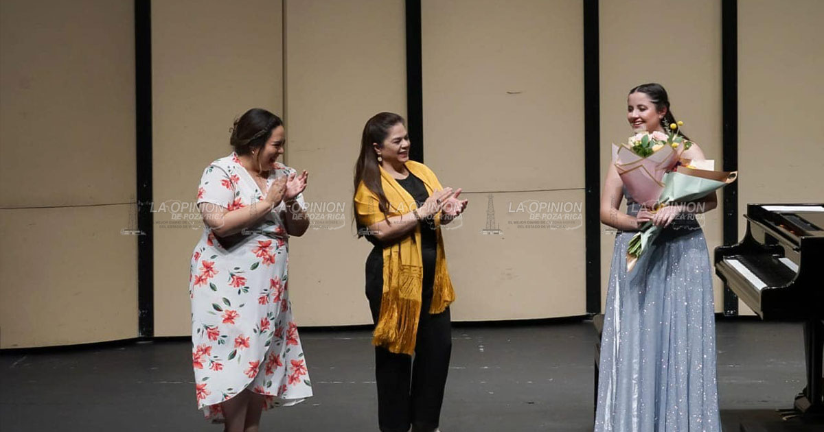 María Henneman ofreció concierto "Con amor a Veracruz"