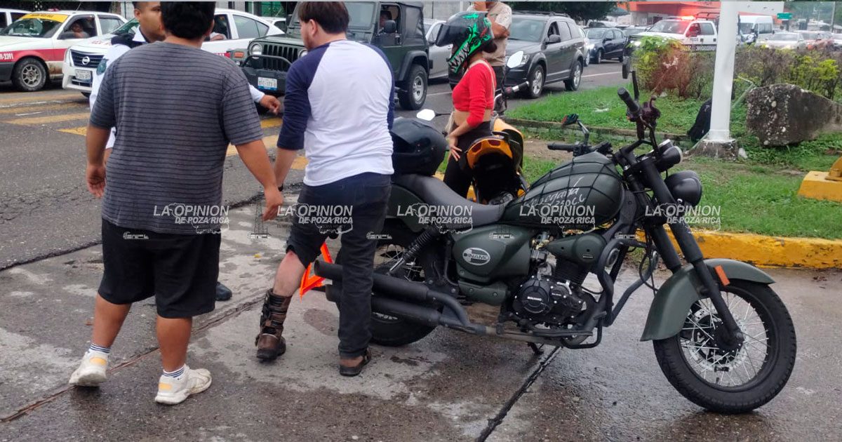 Derriba a motociclista