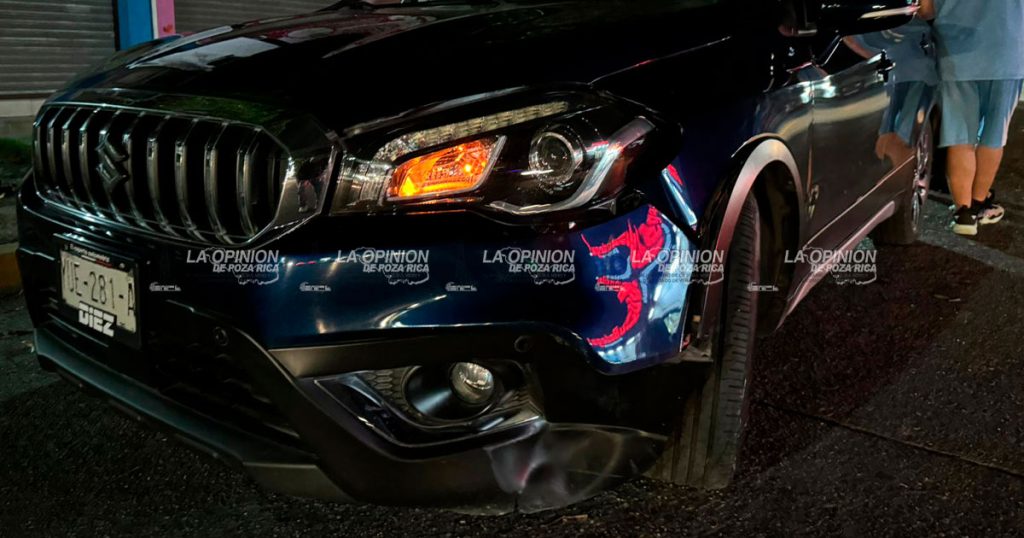 Se le sale la llanta a un Ford Focus