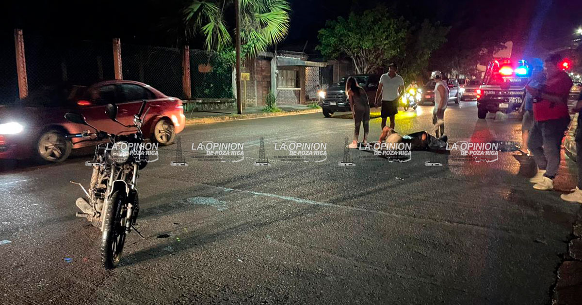 Motociclista termina en el pavimento de la Pozo 13