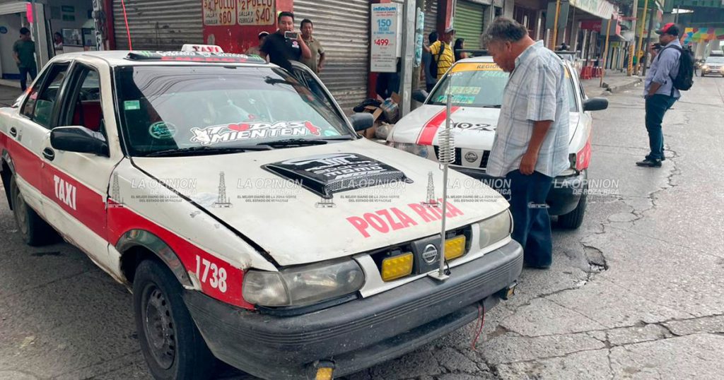 Choque entre unidades de alquiler