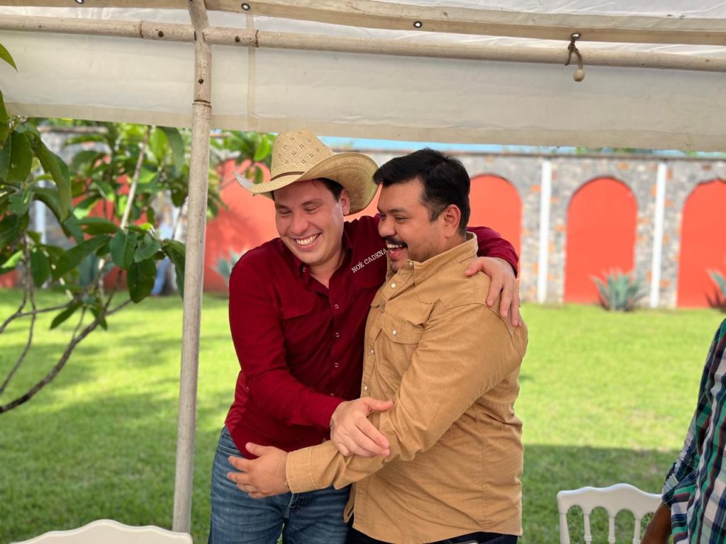 Ante más de 500 Ganaderos de Santiago Tuxtla, Noé Cadena presenta nueva Asociación Ganadera “Santiago Apóstol”