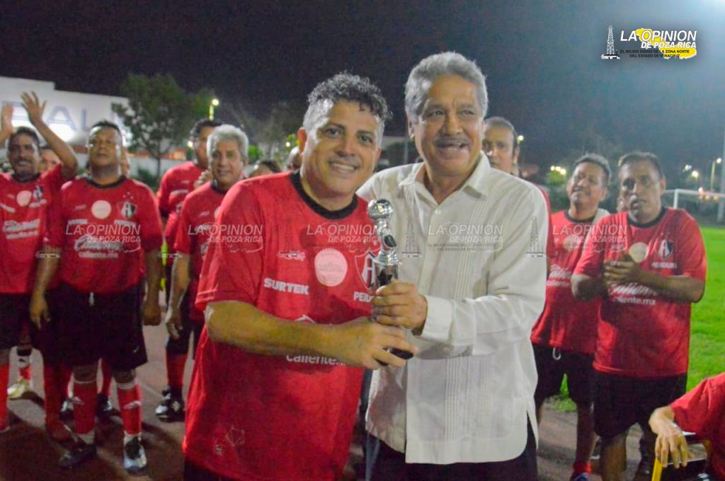 Cuauhtémoc Mac amigos de Chava, Campeón de Leyendas de Barrios 45/50