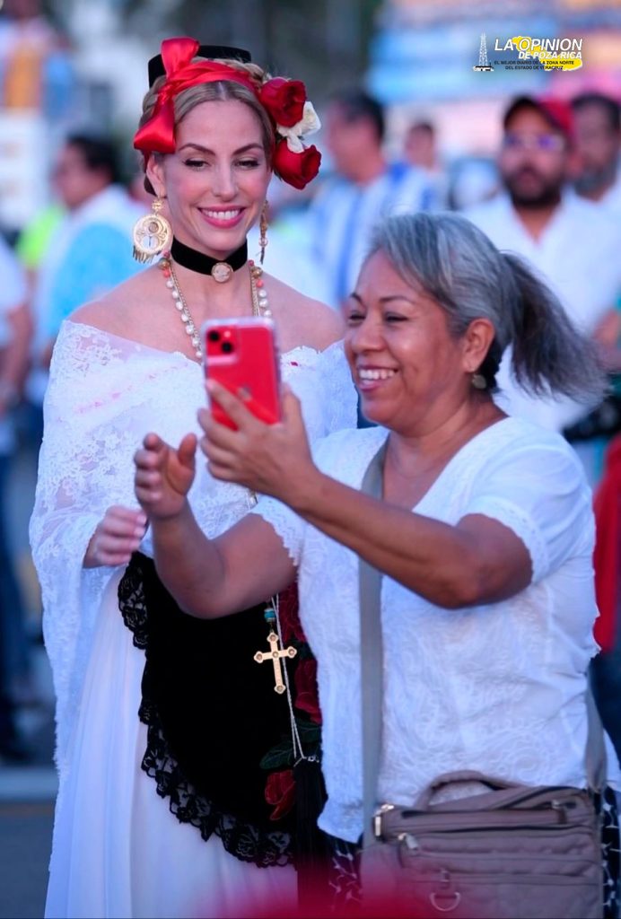 Con lleno total, en un bulevar desbordado de alegría, cerramos con broche de oro el Carnaval de los 100 años: Paty Lobeira