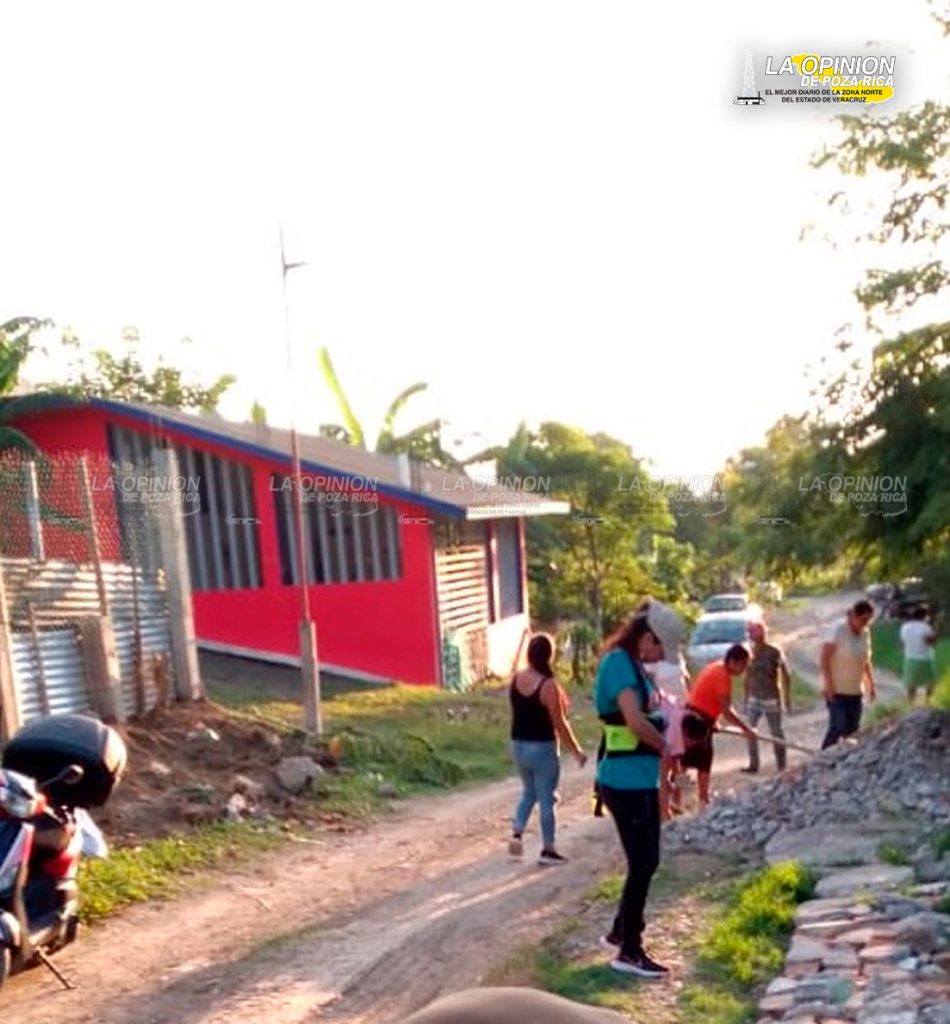 Más de diez años sin servicios básicos en la colonia Astral