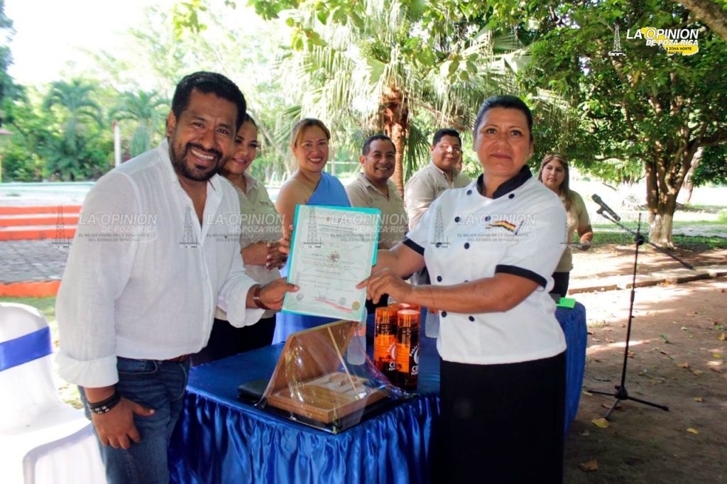 Llega a Jamapa programa Constrúyete Mujer avalado por la SEP