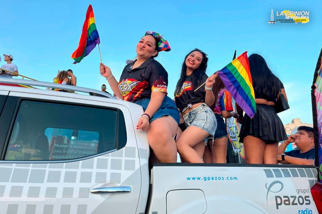 Más de 7 mil personas en desfile Orgullo LGBTQ+ en Veracruz