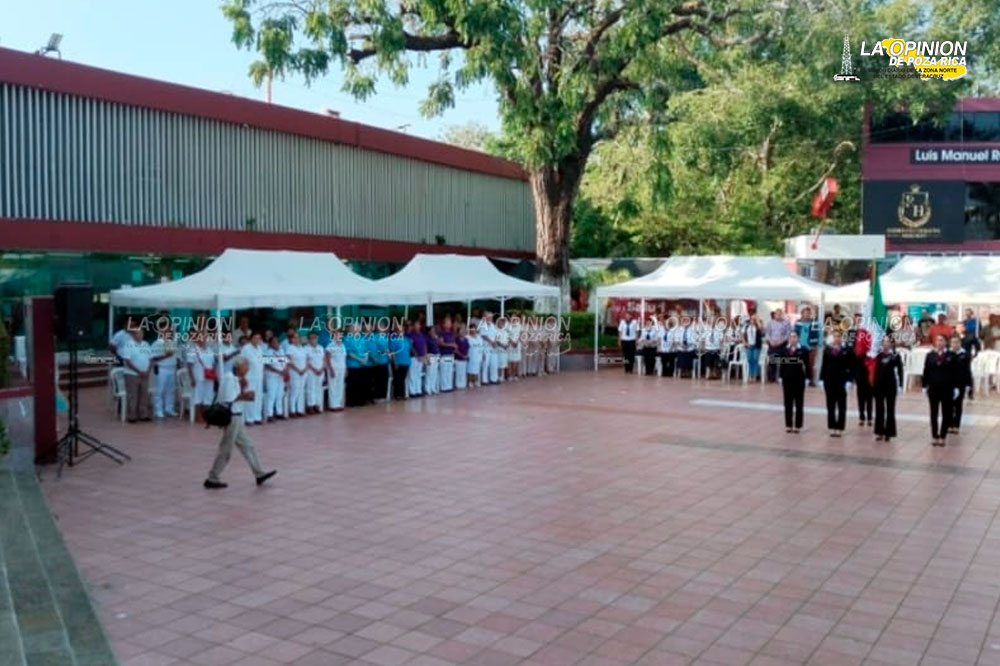 Destaca Remes Garza en acto cívico apoyos en educación