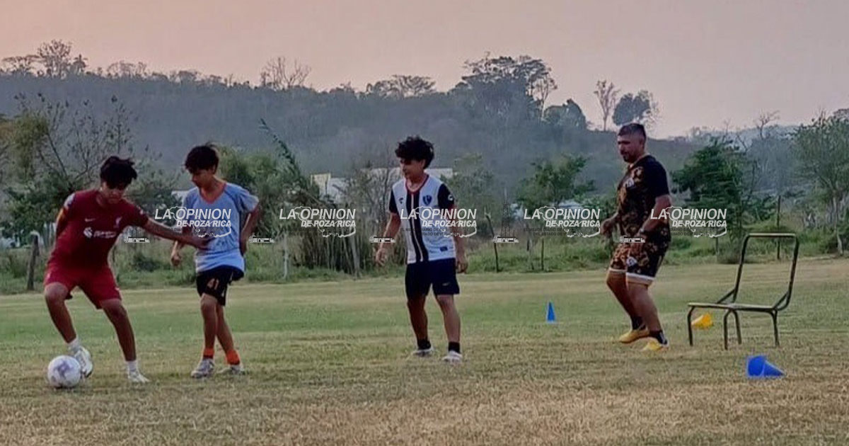 Selectivos de fútbol de Poza Rica parten hoy a Veracruz