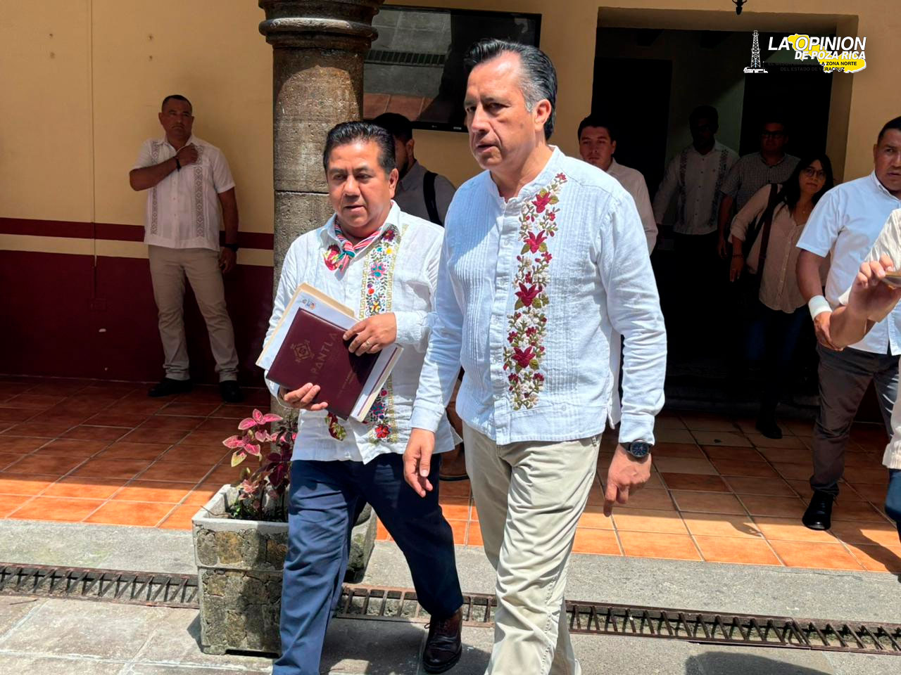 Gobernador participa en mesa de seguridad