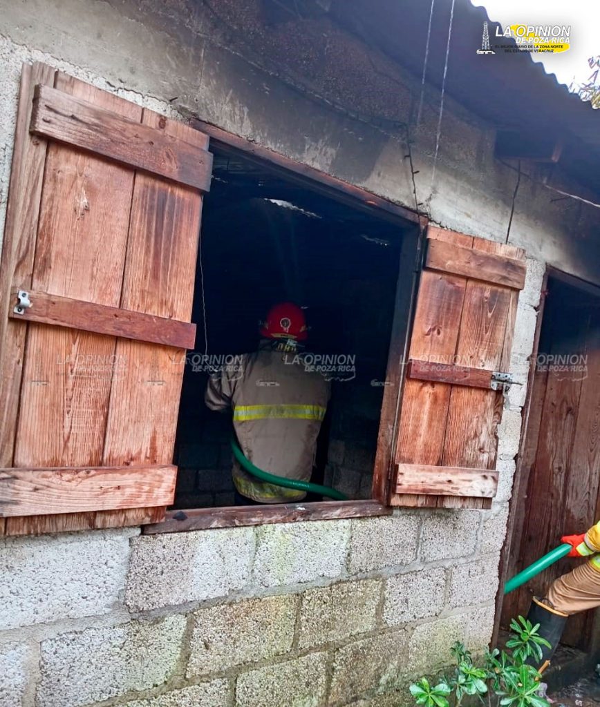 Se incendia vivienda por un corto circuito
