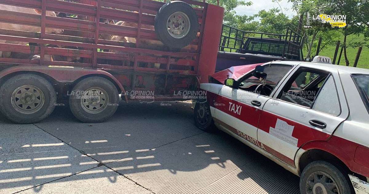 Taxi choca contra remolque