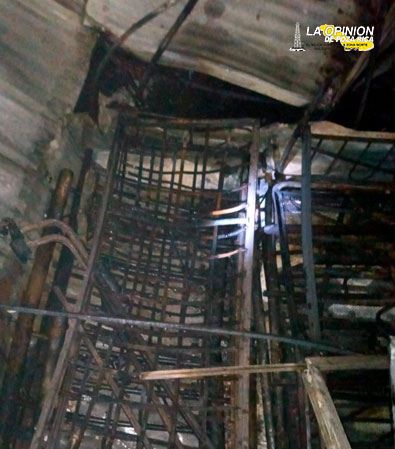 Voraz incendio arrasa vivienda y deja daños materiales