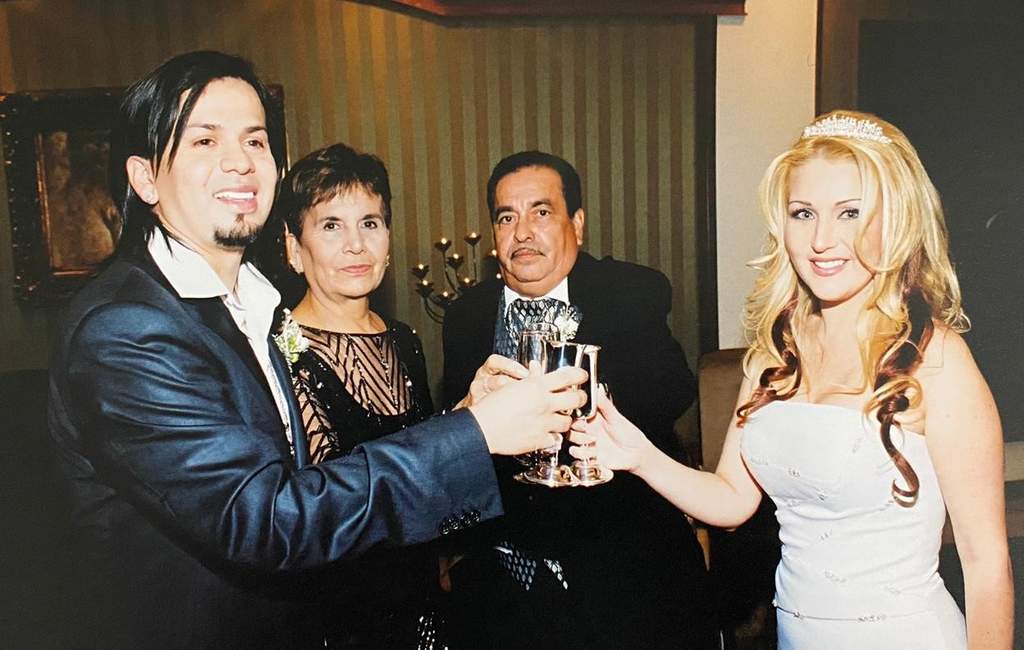 Cruz Martínez en romance con mujer pozarricense
