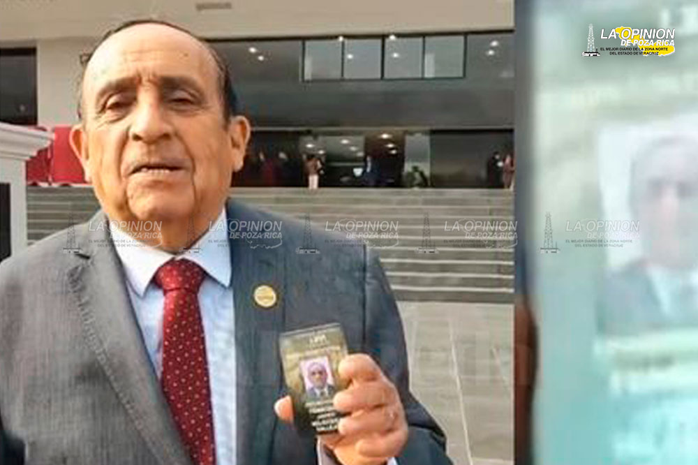 Acreditan a Javier Velázquez Vallejo como Diputado Federal