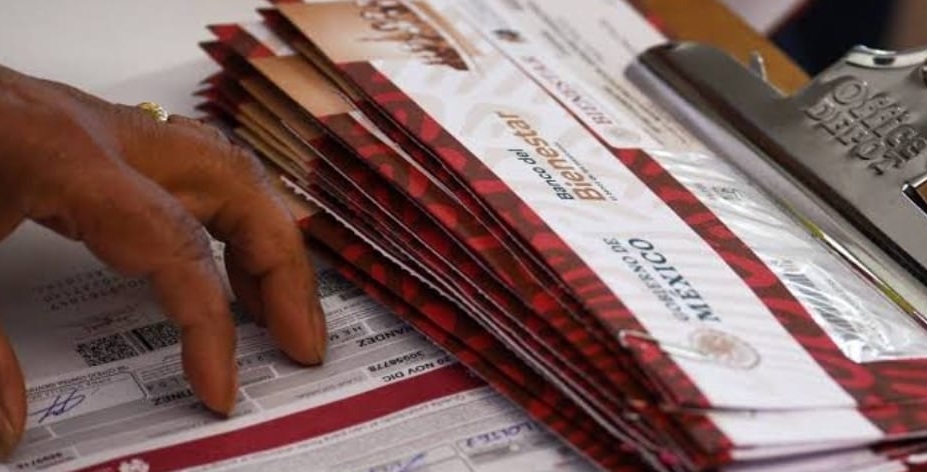 No les sueltan las becas Benito Juárez