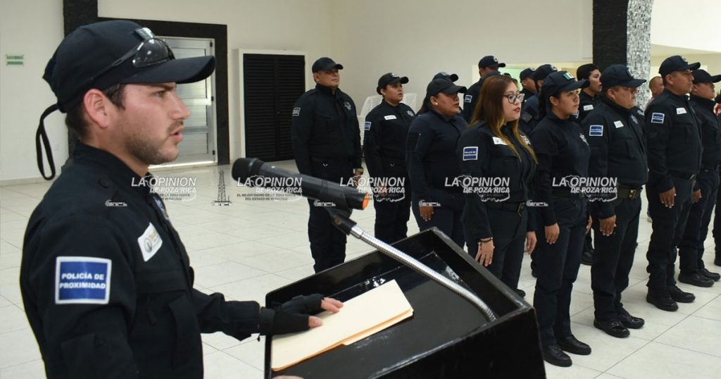 Policía Municipal dirige acto cívico