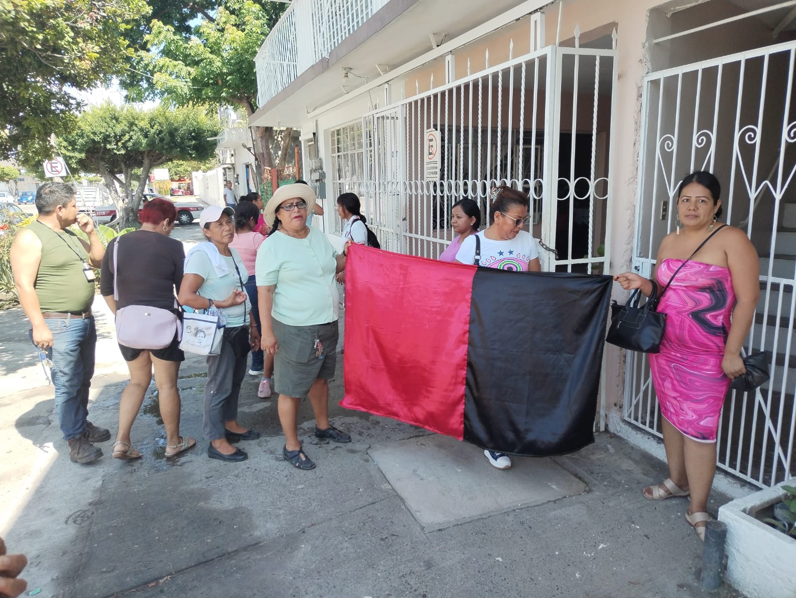 Revuelta en el TEBAEV