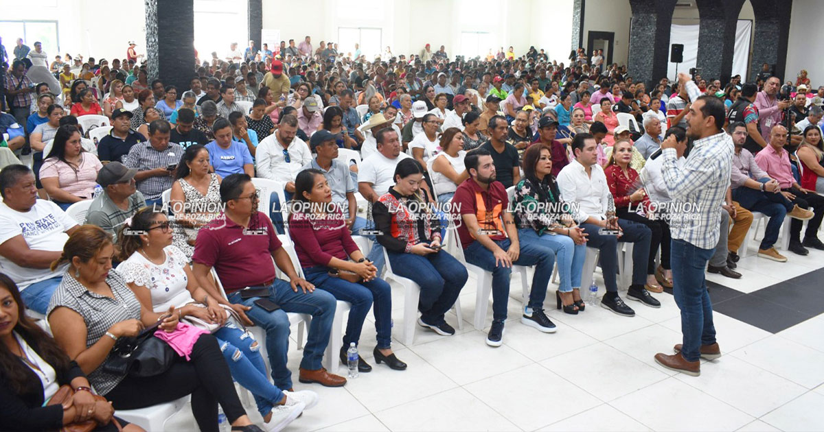 Exponen proyectos para tres reformas
