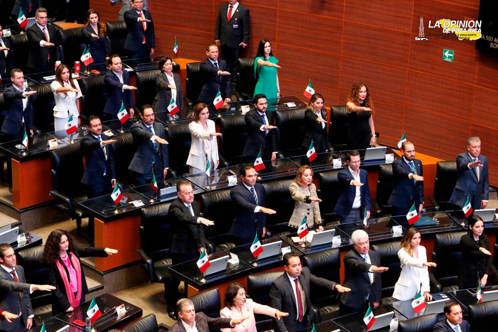 Miguel Ángel Yunes Márquez rinde protesta como Senador de la República