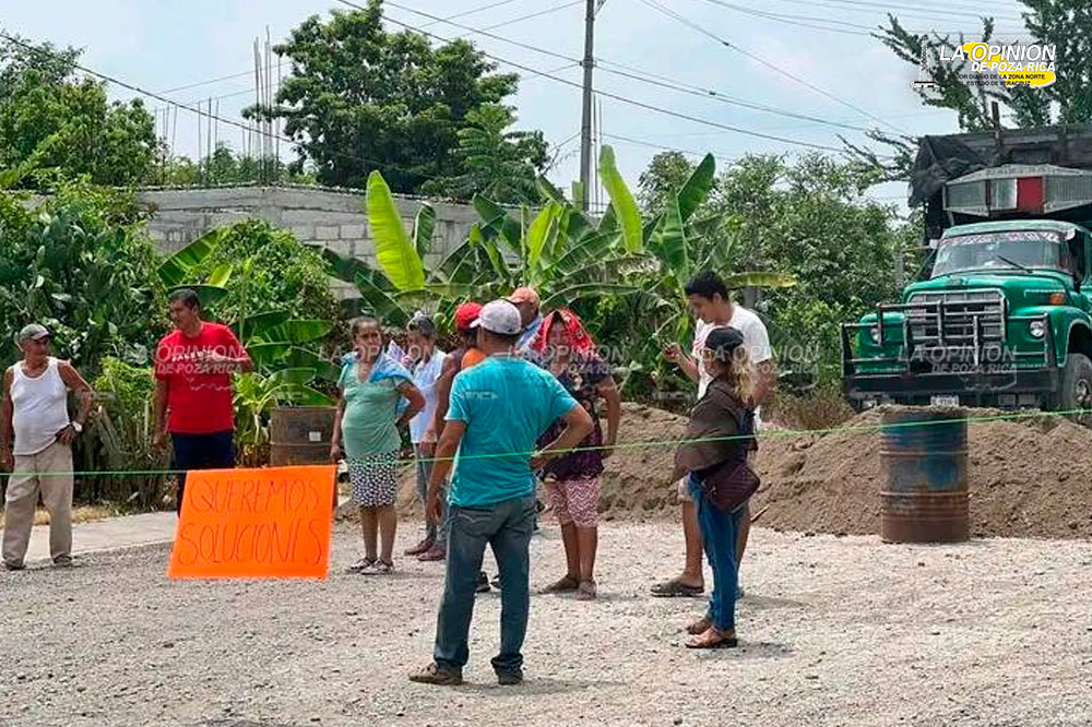 Bloquean el acceso a empresa juguera