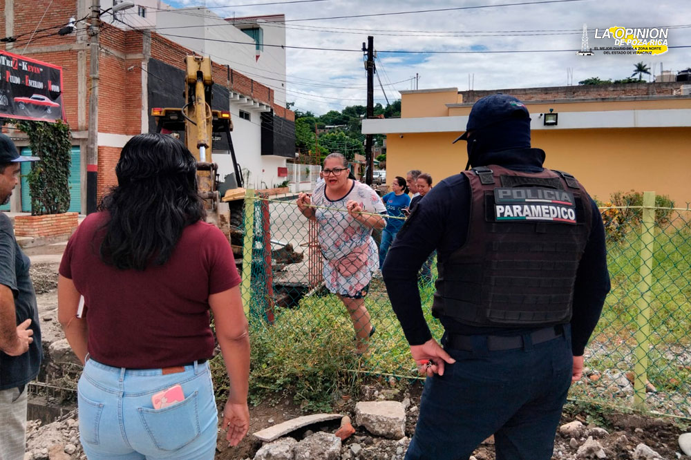 César Ulises intimida a vecinos de la López Mateos